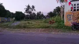 Tanah bagus tepi aspal Barat jalan kaliurang km 10