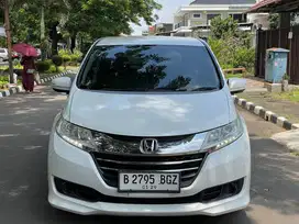 HONDA ODYSSEY 2.4 S AT 2014 PUTIH WARNA FAVORIT! KM 121rb (REAL)