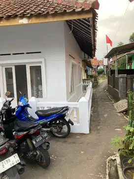Rumah 2 Lantai di pusat Kota Kuningan