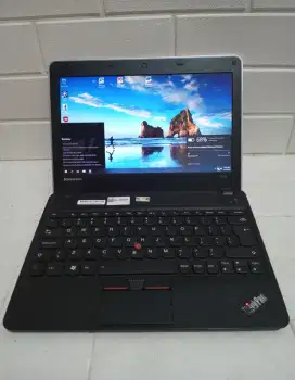 Lenovo slim Thinkpad E125 AMD E450 RAM 4GB 320GB 12 Baterai 5 Jam