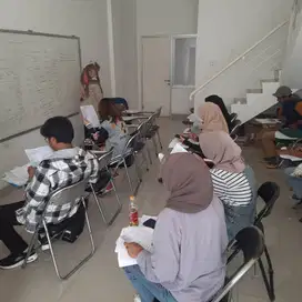 Cari Tutor Freelance Mapel Ekonomi,Matematika, Fisika, Kimia, Biologi