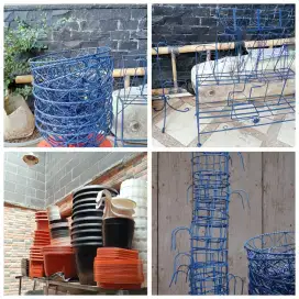 Pot tanaman berbagai model bahan plastik dan besi