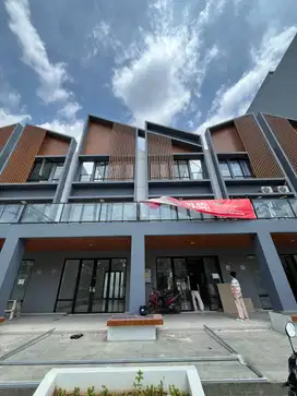 Disewakan Ruko Brand New Metland 5 mins dari Green Lake City