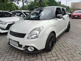 Suzuki Swift GT 2012 AT Matic Putih