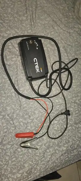 Charger Aki CTEK PRO25S