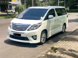 Toyota Alphard SC 2012