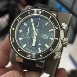 JAM TANGAN ORIS PRIA TALI KARET STOK TERBATAS