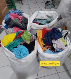 Kain majun warna lembaran