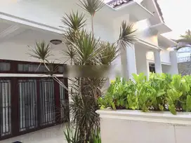Rumah Bagus Turun Harga Area Kebayoran Baru Senopati