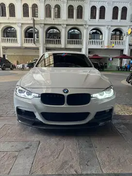 BMW Sedan F30 320i M Sport LCI B48 Full Modif White 320 i Putih Keren