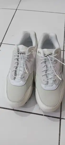FS NEW NIKE AIR MAX 1 PRM SIZE 42.5