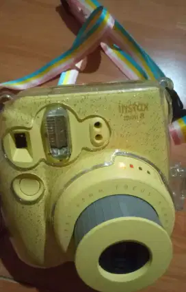 FUJIFILM Instax Mini 8 Kamera Polaroid (Free Hardcase Rainbow)