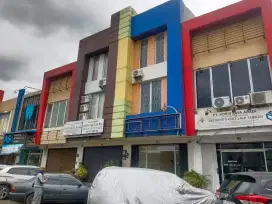 Di jual BU ruko 3 lantai strategis Area Green wisata tambun