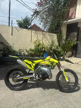 GPX Model Husqvarna 250CC 2Stroke