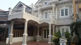 Rumah Kota Wisata Cibubur
