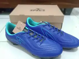 Sepatu bola Specs size 44 insole 28