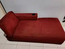 Jual Murah Satu Set Sofa Panjang Merah