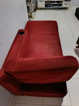 Jual Murah Satu Set Sofa Panjang Merah