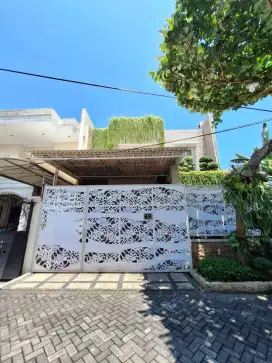 Dijual Rumah Second Kondisi Sangat Terawat & Siap Huni Manyar