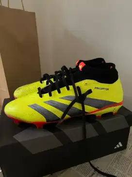 Dijual sepatu adidas predator