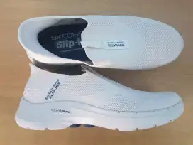 Skechers Slip On