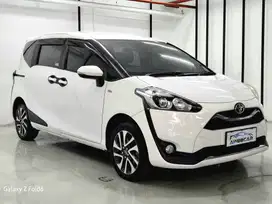 Toyota Sienta 1.5 V AT 2020 Putih
