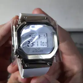Casio G-Shock GM-S5600G-7DR Metal Bezel-Barang Baru Harga Bekas