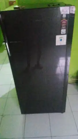 Jual kulkas Polytron