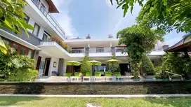 FOR SALE LUXURIOUS VILLA IN CANGGU