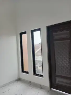 RUMAH 2 LANTAI BERGAYA SCANDINAVIA DI DEKAT HERTASNING