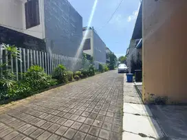 Rumah jual 2 lantai di kerobokan, gampang disewakan