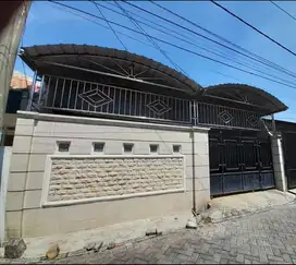 Disewakan rumah Ngagel timur , dekat pasar, dll