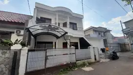 Rumah 2 Lantai di Sayap Bkr Buah Batu dkt Turangga Batununggal