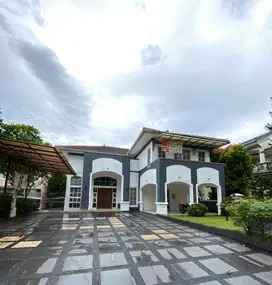 Dijual rumah siap huni view golf lippo karawaci tangerang