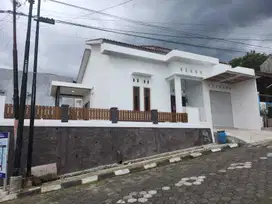 Dijual Rumah Baru Di Jl. Bukit Beringin Selatan Ngaliyan Semarang
