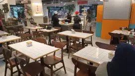 Dibutuhkan Waiters dan Kitchen staf untuk cafe