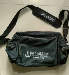 tas Sling branded hitam ok