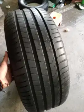 Pirelli picuranto p7 255 45 R19