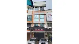Ruko Mega Grosir Cempaka Mas, Jakarta