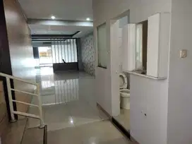 Dijual Ruko 3,5 Lantai Strategis di Cikawao Kota Bandung