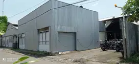 Gudang Luas Untuk Di Daerah Sentra Kerajinan Kasongan Bantul.