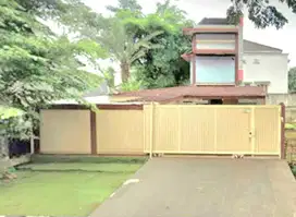 Dijual cepat Gedung Kantor 3 lantai di Pondok Kelapa Duren Sawit