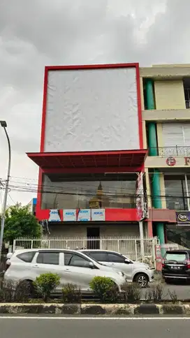 Disewakan Ruko di Jalan Gunung Latimojong