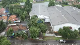 Di sewakan Gudang di Curug Kulon, Curug - Tangerang, Banten.