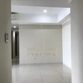 sewa apartemen taman anggrek residence unfurnished lift private