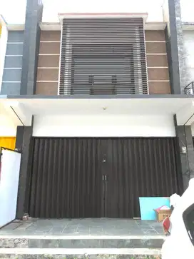 Ruko Lokasi Strategis Bebas Banjir di Taman Kopo Katapang