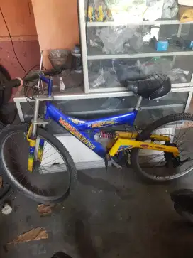 Dijual Sepeda MTB...merk Wim Cycle ban 26