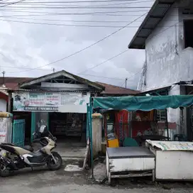 Dijual Rumah Luas Strategis Pinggir Jalan di Daerah Kota Medan