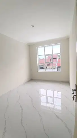 Dijual rumah ketintang surabaya