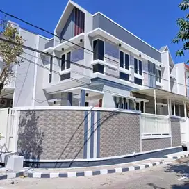 (Dekat UBAYA),Rumah Baru Gress Tenggilis Surabaya